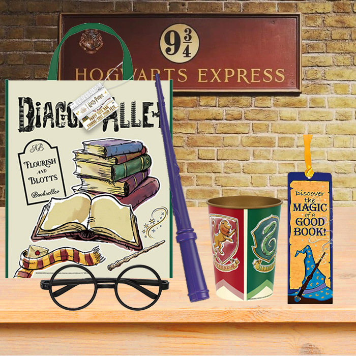 Harry Potter Gryffindor VINYL Bottle Labels - 10 PK Party Supplies