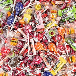 40% OFF: Giant 31 Pound 1700 Piece Brand Candy Pack