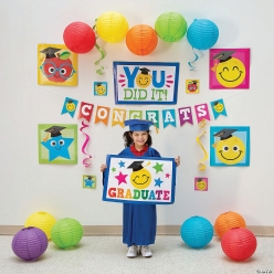 Elementary Graduation Decorating Kit