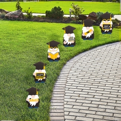 Graduation Gnome Yard Signs - 6Pk