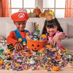 *Halloween Candy Canada