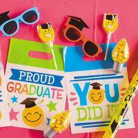 Elementary Grad Favours & Bags